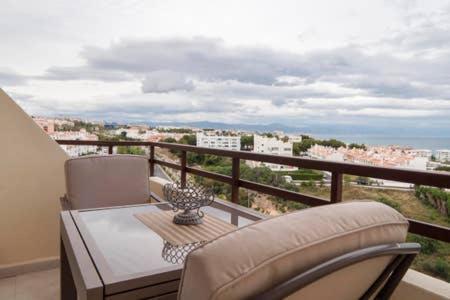 La Duquesa Vip Apartment Torremolinos Bagian luar foto